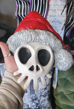 15" Santa Skull