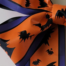 Haunted Mansion Style Pole Bow