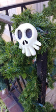Mini Mansion Skull present toppers or ornaments