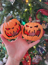 Mansion Skull and Pumpkin Ornament Set