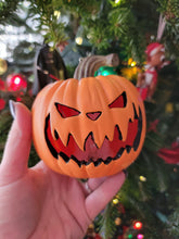 Mansion Skull and Pumpkin Ornament Set