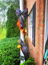 Haunted Mansion Style Pole Bow