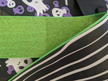 squiggly Stripe Ribbon. "THAT RIBBON" ๐ Mansion Holiday Ribbon