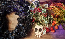 Haunted Mansion Holiday Wreath Kit