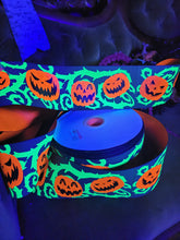 Load image into Gallery viewer, UV Pumpkins Ribbon and Bows