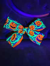 Load image into Gallery viewer, UV Pumpkins Ribbon and Bows