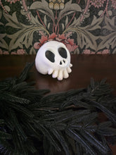 Load image into Gallery viewer, Table Top Dimensional Skull
