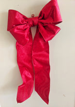 Classic Christmas Red Bow and Skull Set