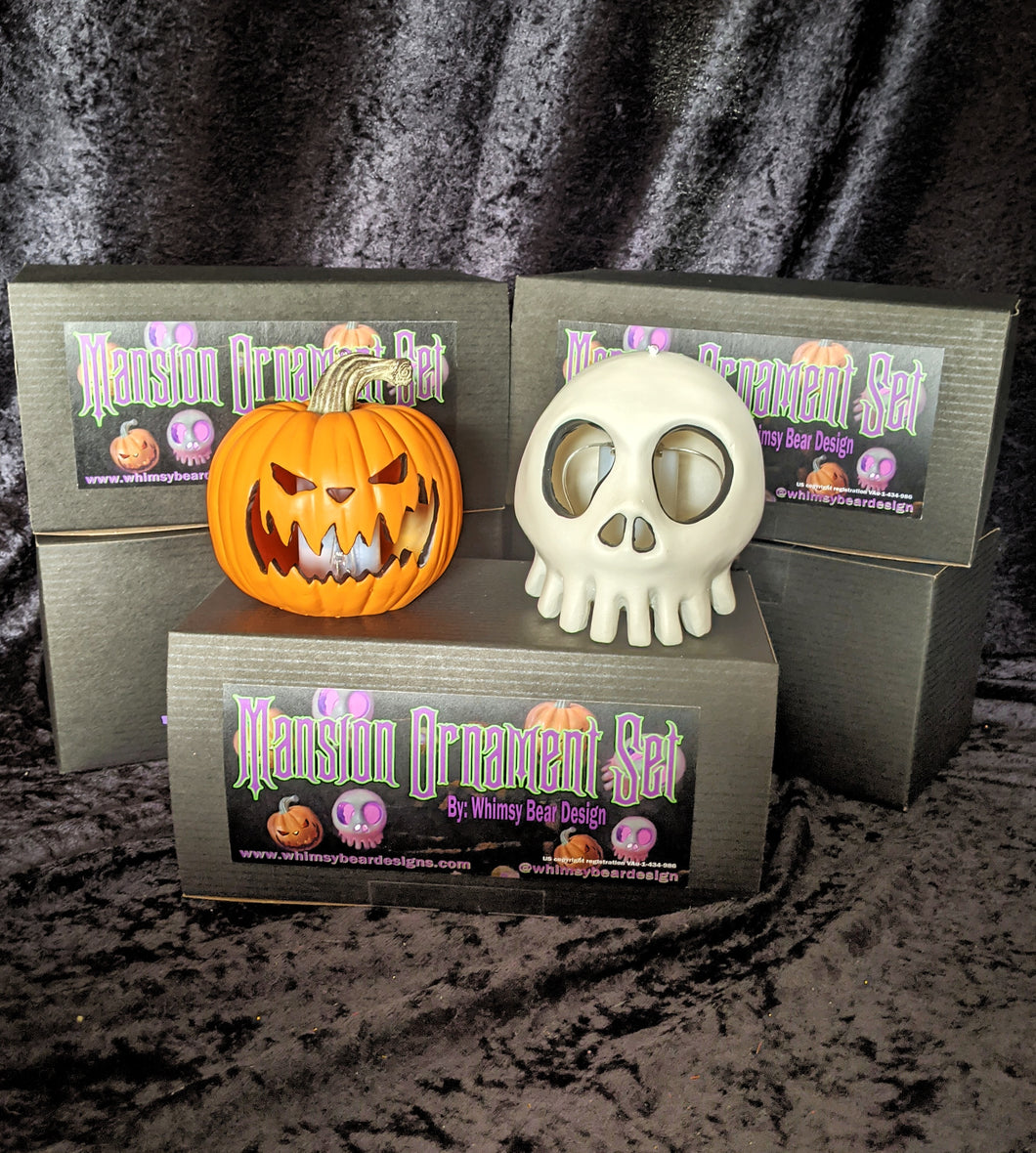 Mansion Skull and Pumpkin Ornament Set